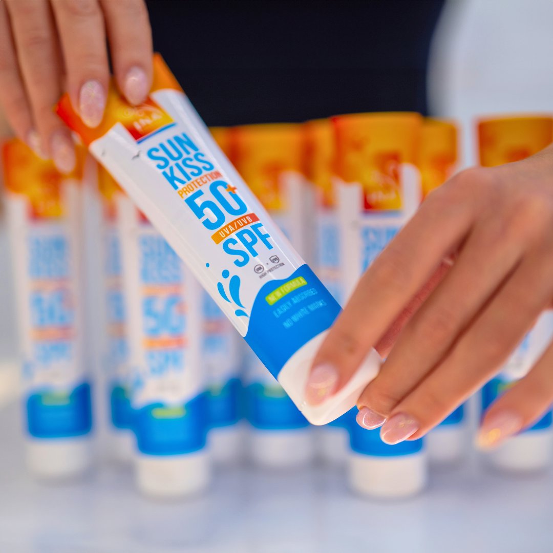 Φυσικό αντηλιακό για πρόσωπο και σώμα με SPF 50 και βιολογική λευκή ελάτη InaEssentials Ελλαδα