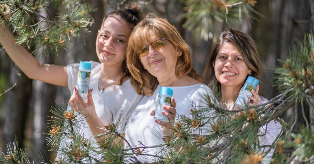 Η απάντηση της φύσης στη μελάγχρωση και τις κηλίδες: Οργανικό ανθόνερο λευκής ελάτης - Hydrolina