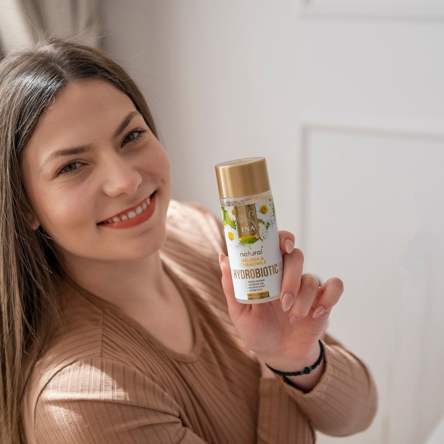 Hydrobiotic - Χαμομήλι, Μελισσόχορτο & Αλόη Βέρα - εντατική φροντίδα για ΕΥΑΙΣΘΗΤΟ δέρμα (150ml) Cosmetics InaEssentials.UK 
